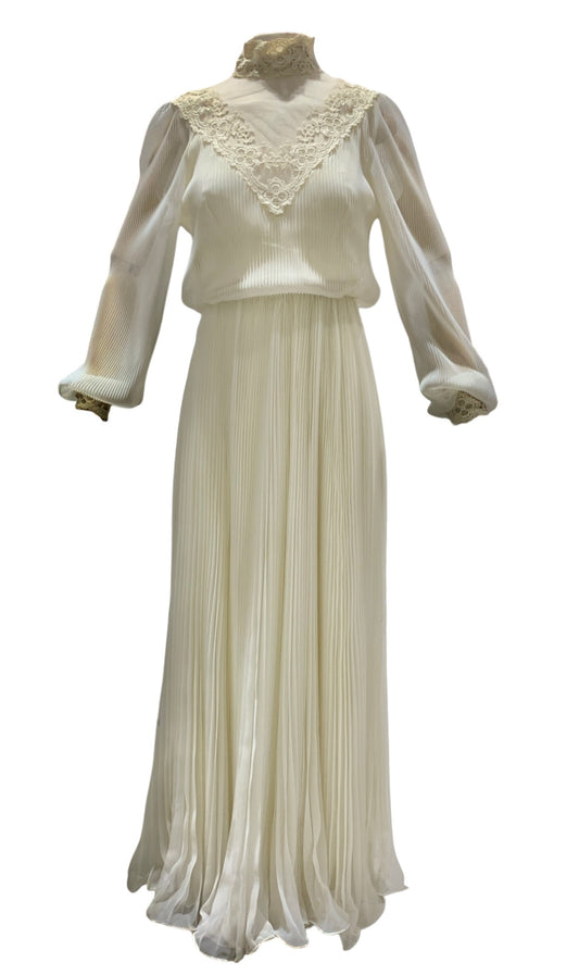 1982 Ivory Accordian-pleat Organza gown with Lace-Illusion V-neck, Lace Cuffs & Lettuce Hem