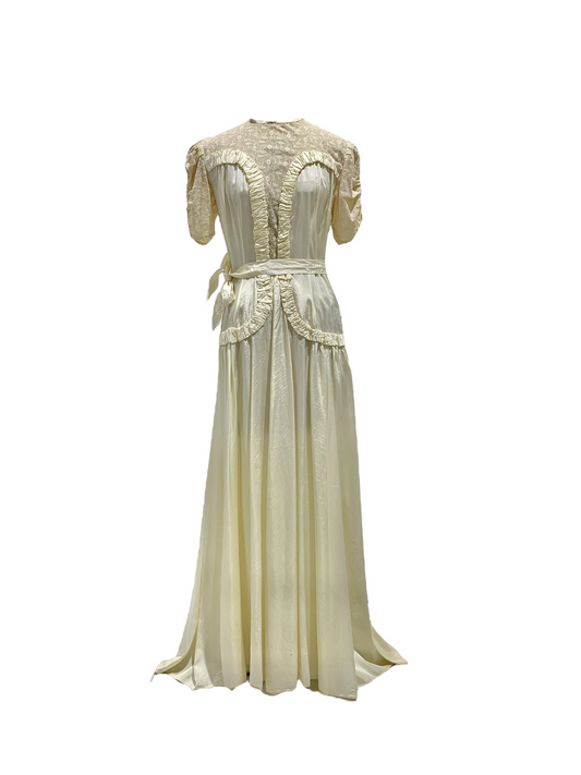 1945 Short Sleeve Wedding Dress with Gathered Box Trim on Bodice & Sweep Train